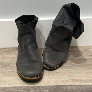 Roots Charcoal Leather Ankle Booties